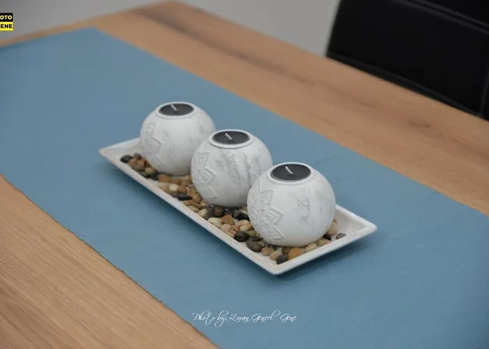 No 11 Διαμέρισμα *