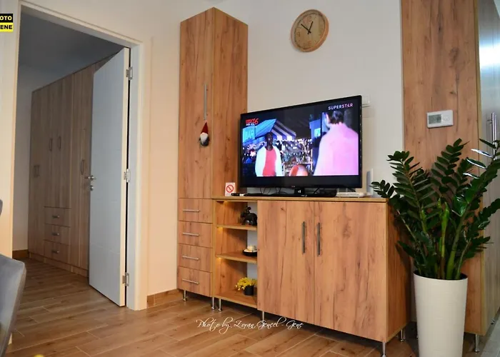 No 11 Διαμέρισμα *