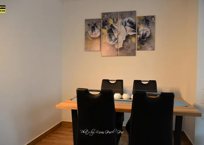 Διαμέρισμα No 11 *