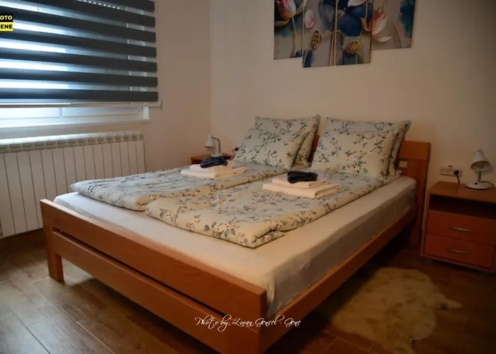 No 11 Διαμέρισμα *